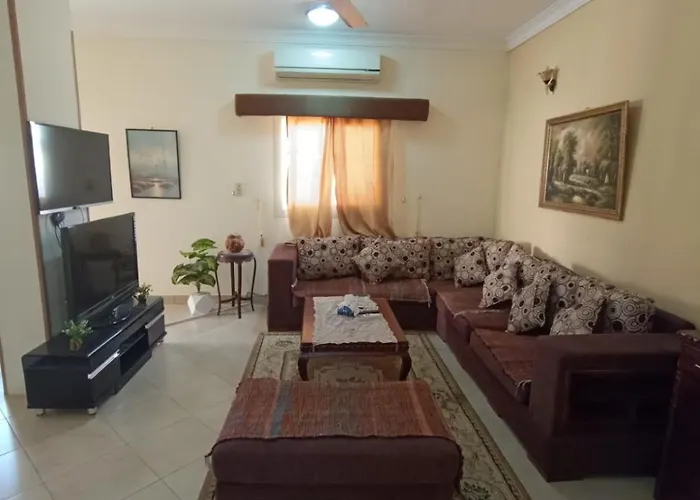 شقة سكنية ذات طابع عائلى متميز بها كافة الامكانيات من فلتر ماء وواى فاى